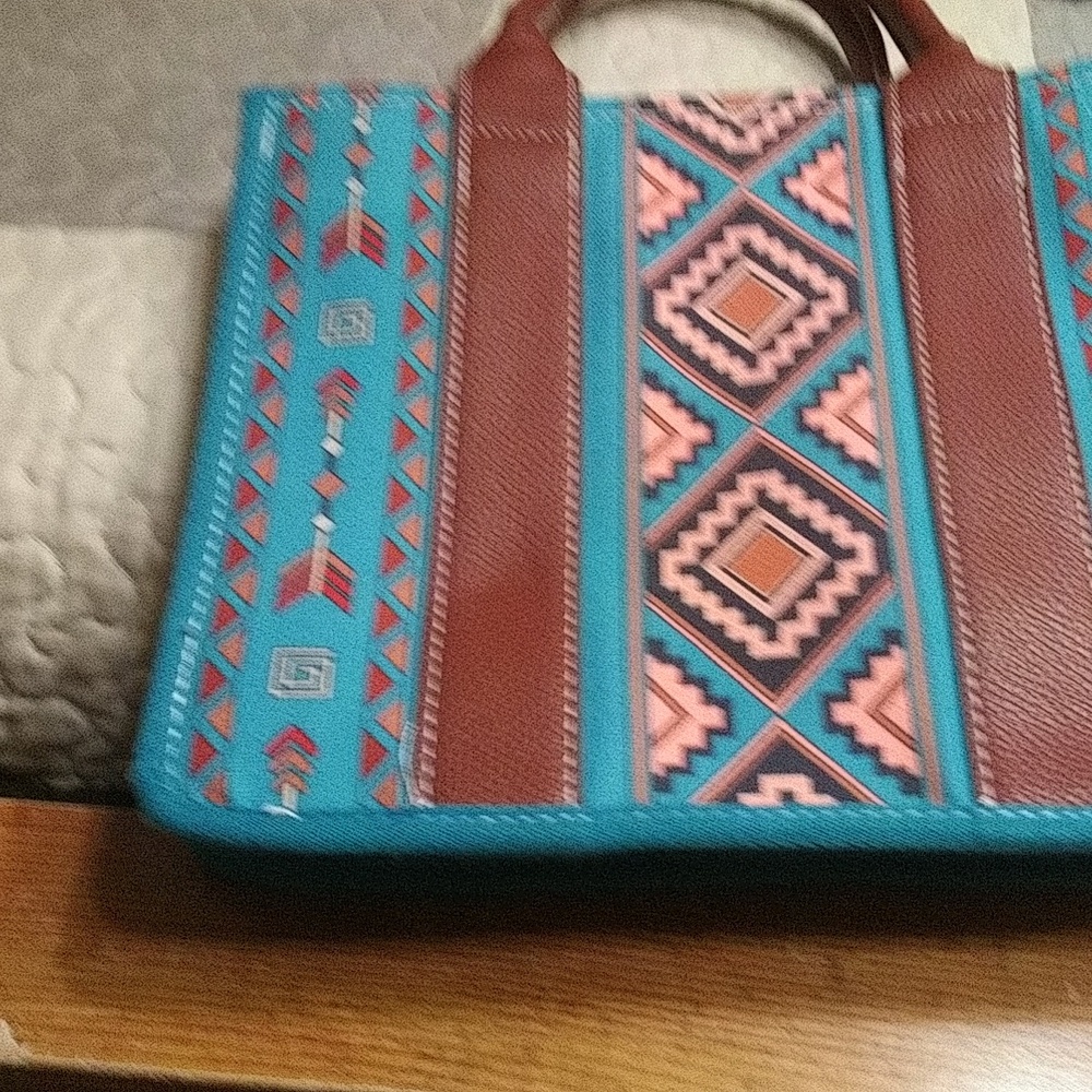 Purse - Picture 2 of 3